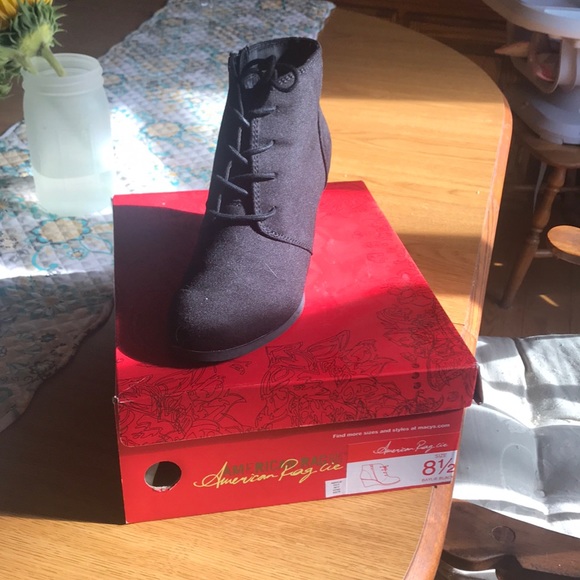 Lace up bootie - Picture 2 of 2